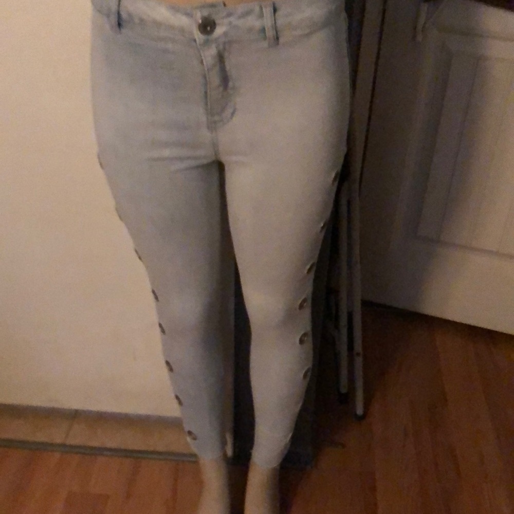 9) Skinny Jeans !